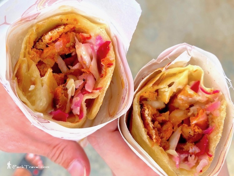 Zaituna: Spicy chicken shawarma cut in two