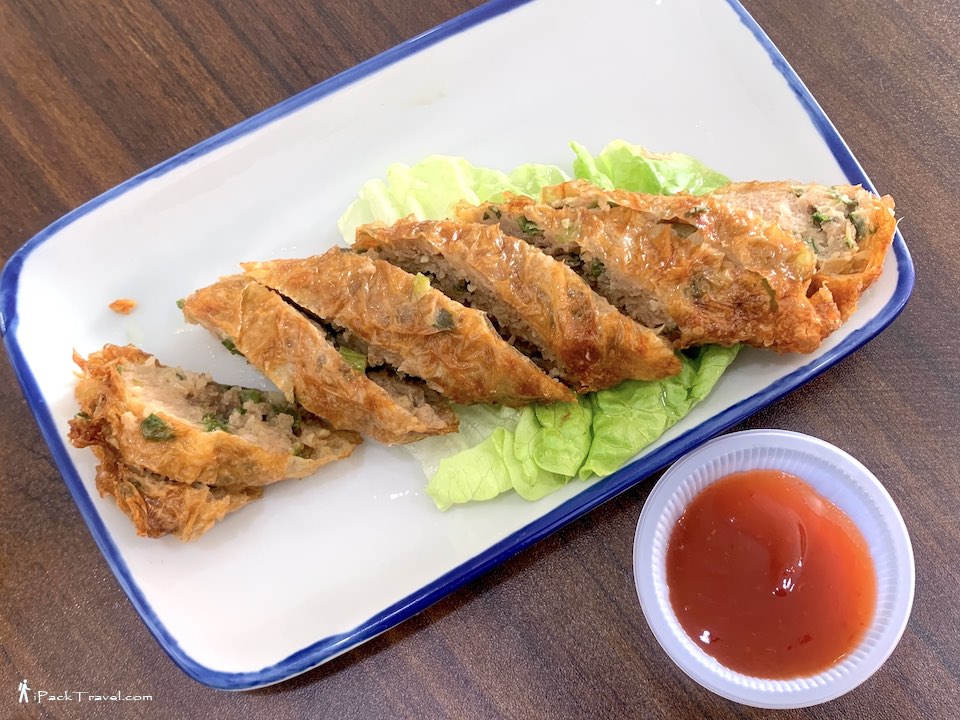 Kopi Sarawak (喜越茶室): Handmade Meat Roll (手工五香肉卷)