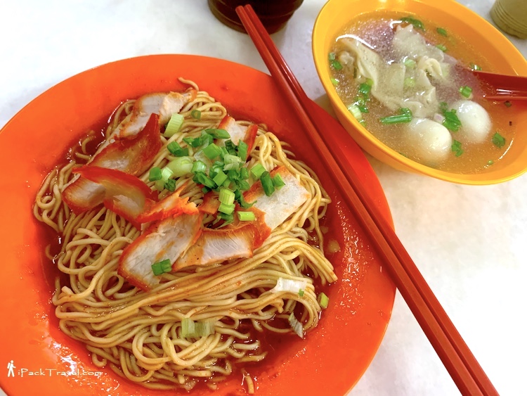 Kedai Mee Sin Kee (新記笨珍雲吞麵): Ketchup-sauce Pontian wanton noodle